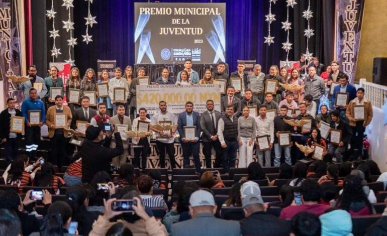 San Miguel de Allende premia a sus jóvenes con la bolsa más alta del estado