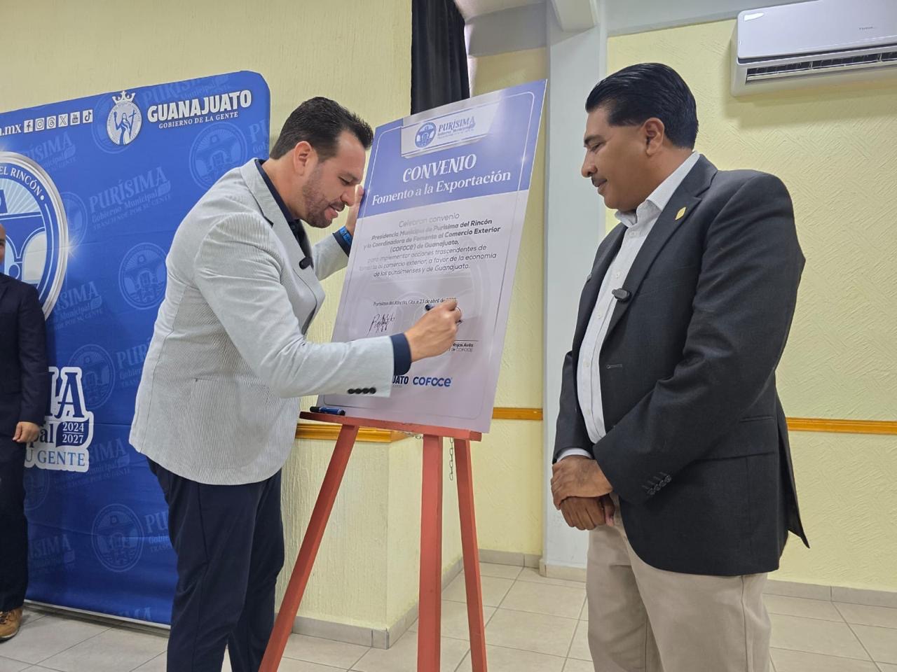 Firma COFOCE convenio de colaboración con Purísima del Rincón