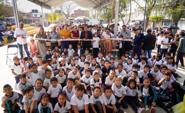 Inauguran Centro EsperanzArte en Valle de los Naranjos