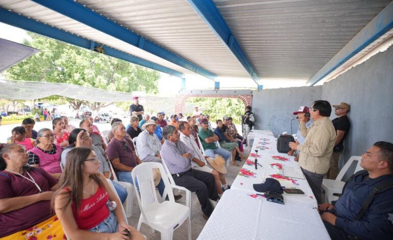 Alcalde Juan Miguel Ramírez se reunió con vecinos de Ojo Seco