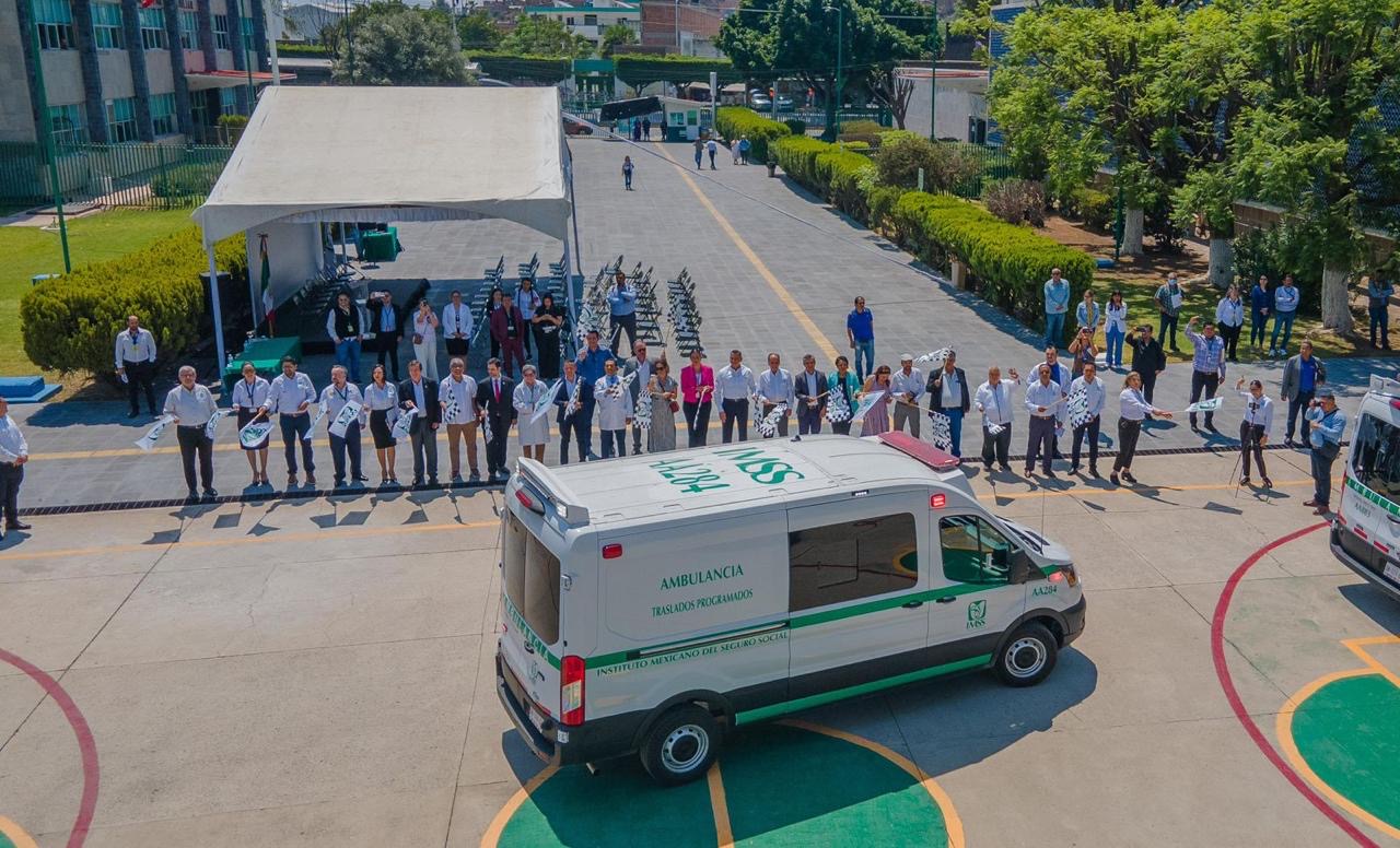 IMSS Guanajuato da banderazo de salida a 27 nuevas ambulancias