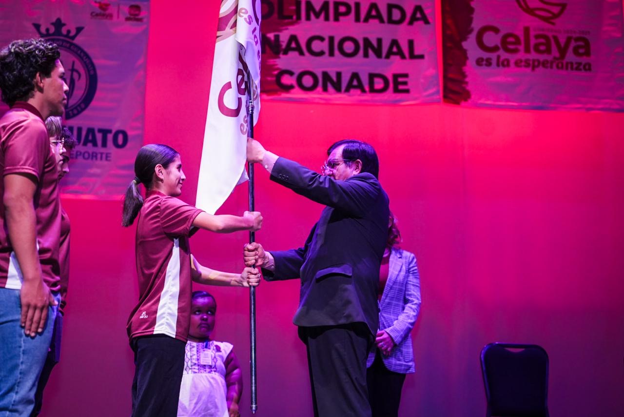 Abanderan a Delegación Celayense rumbo a Olimpiada Nacional CONADE 2025