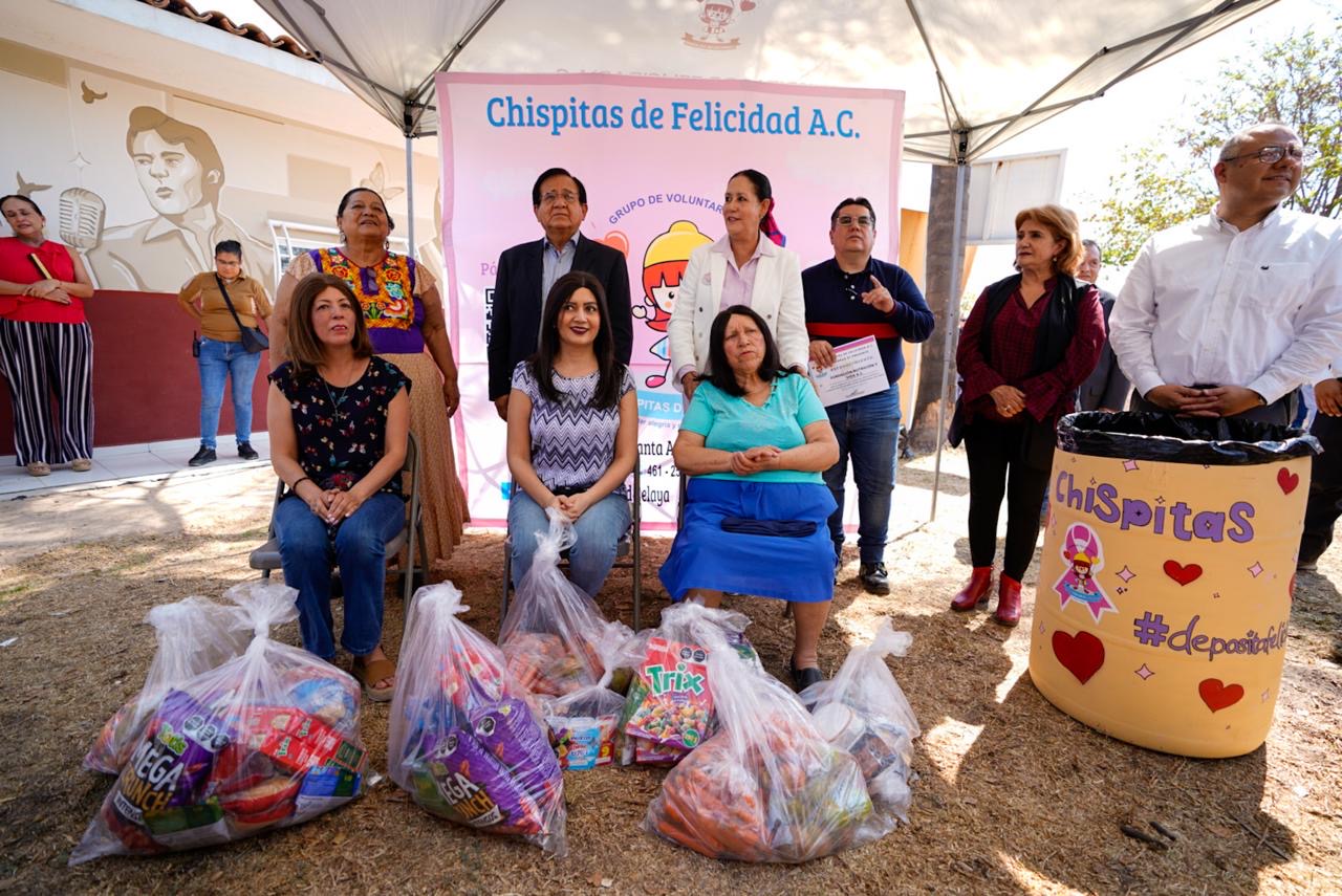 Entregan pelucas oncológicas y prótesis de seno a mujeres que enfrentan la batalla contra el cáncer
