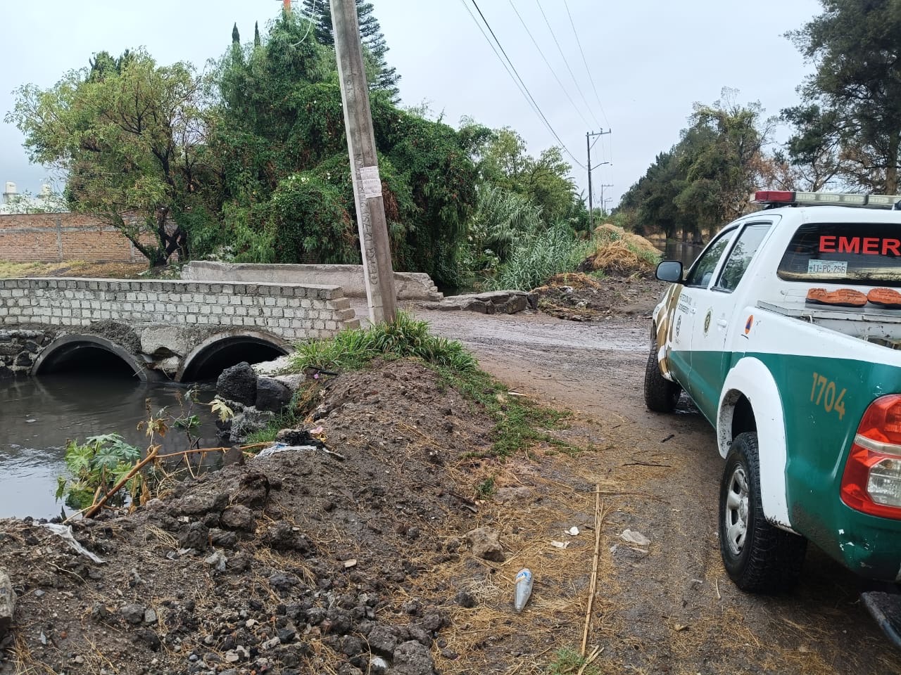Protección Civil y Bomberos realizan monitoreo en canales y drenes