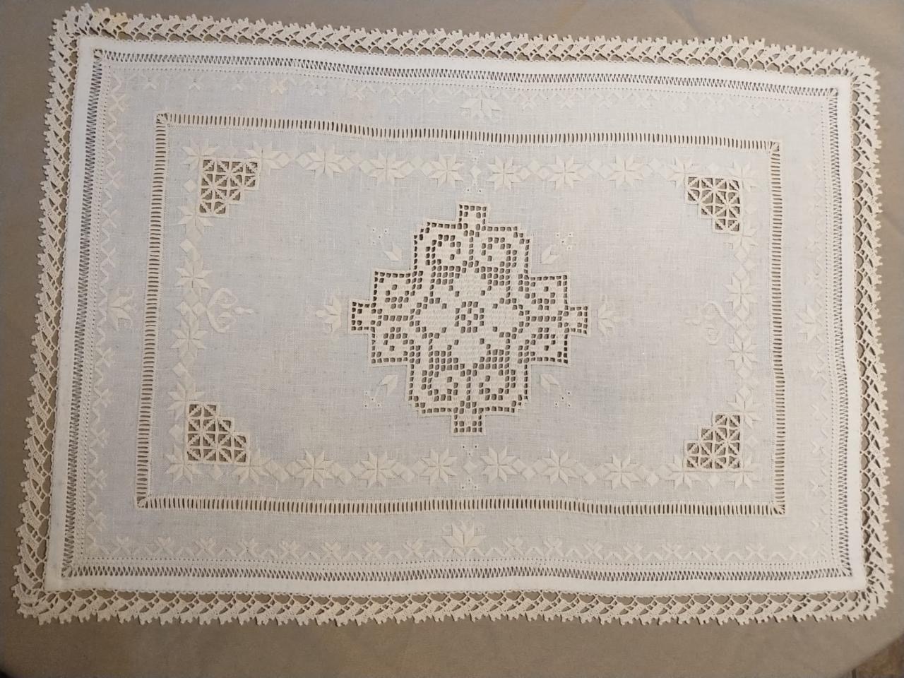 Guanajuatense gana concurso artesanal en textiles y fibra comercial