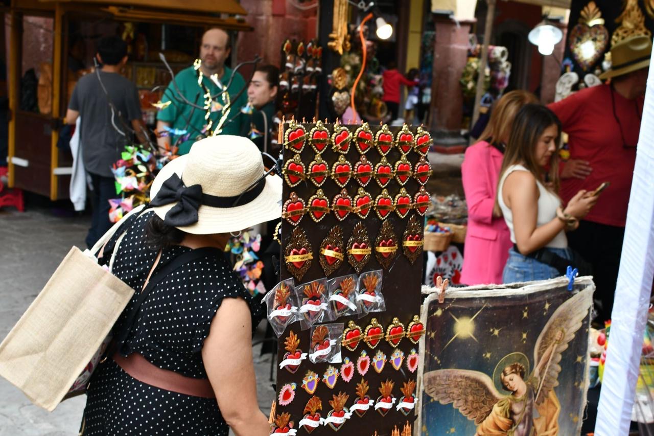 Exponen artesanos su esencia sanmiguelense y embellecen hogares de México y el mundo