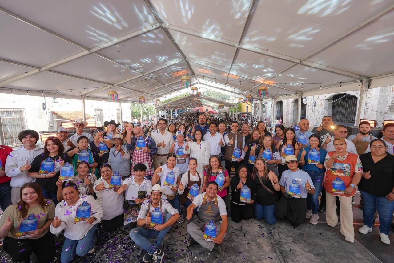 Exitosa Feria Gastronómica de la Nuez y el Membrillo en Jalpa de Cánovas