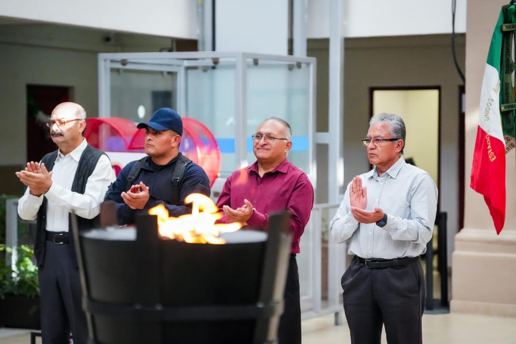 Municipio de Celaya entrega los símbolos patrios a la cabalgata por la Ruta de la Independencia