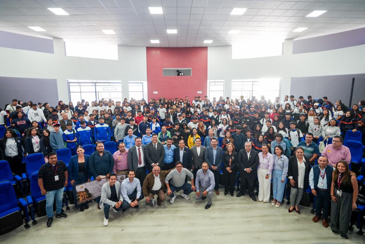 Acercan la ciencia, la innovación y la tecnología a los estudiantes, con el Tianguis de la Ciencia del Tecnológico de Roque