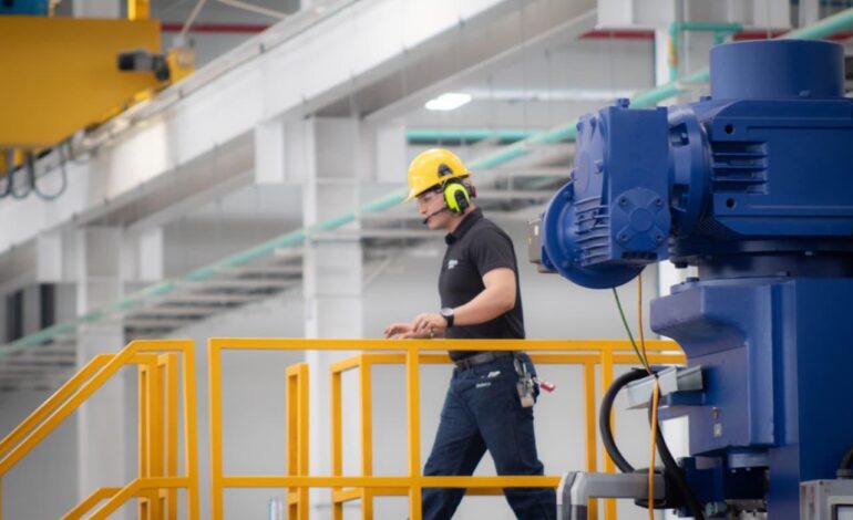 Inversiones automotrices abren más de 4 mil 900 nuevos empleos