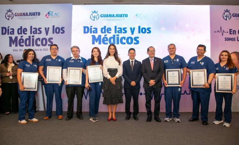 Reconoce Gobernadora labor de las y los médicos de Guanajuato