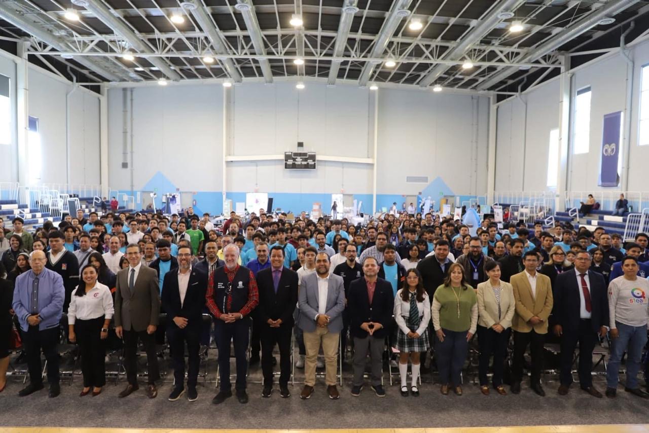 Participación destacada en RoboRAVE y Guanajuato STEAM
