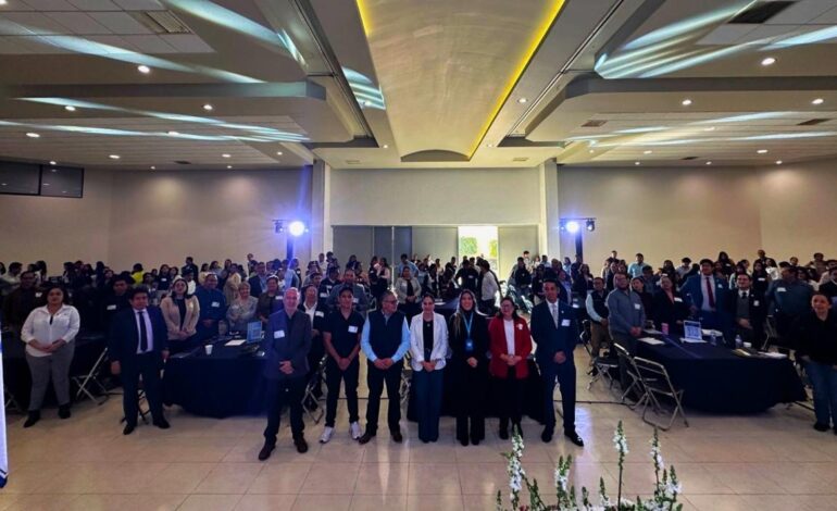 Realizan 1er Foro de Consulta de Servicio Social Profesional 