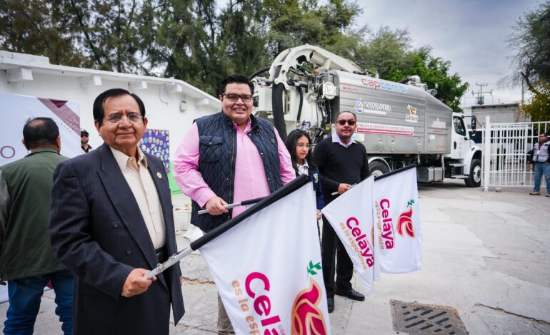 Tiene Celaya nuevo camión hidrodesazolvador