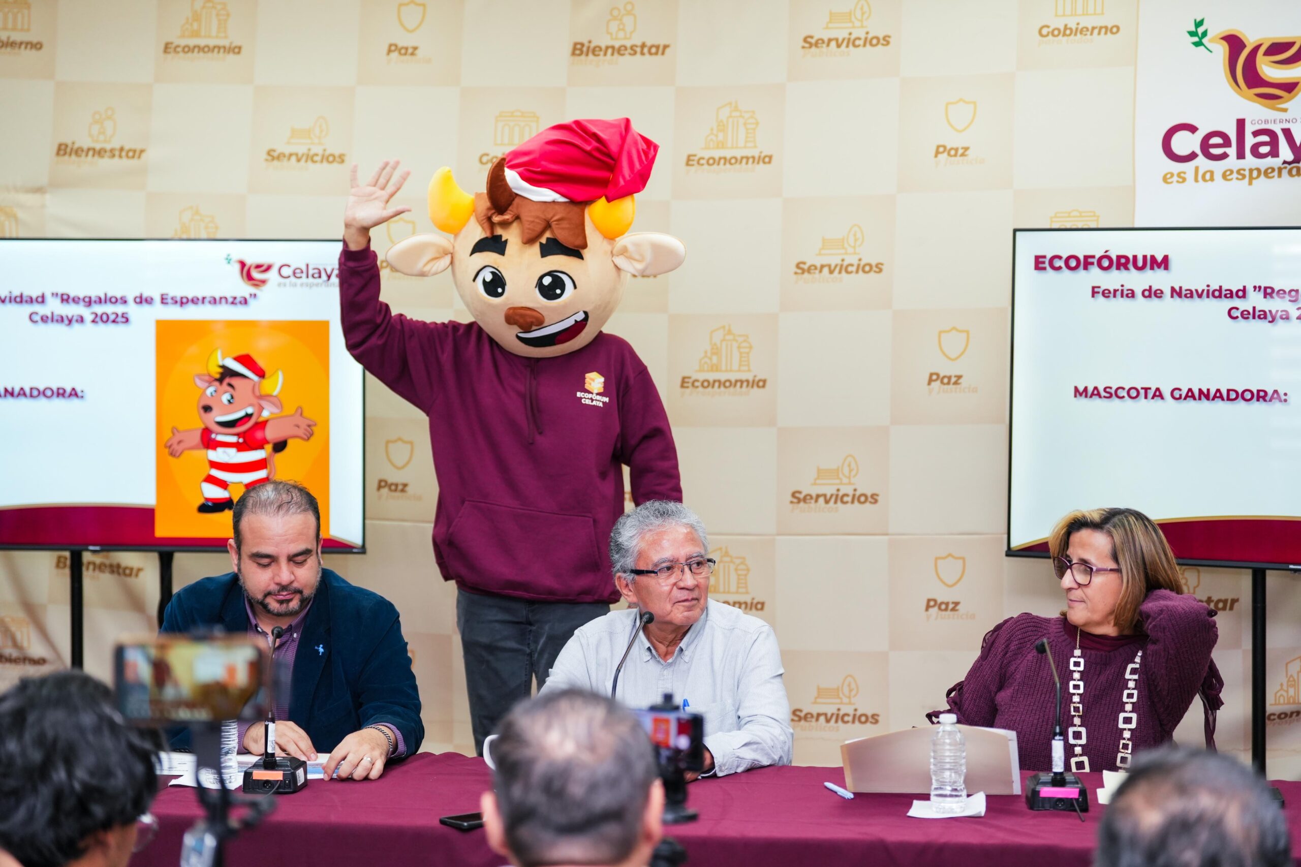 Presentan Feria de Navidad “Regalos de Esperanza” Celaya 2025