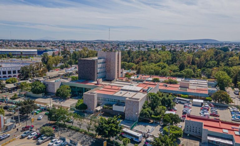 Médicos del IMSS salvan la vida a mujer con hemorragia obstétrica grave