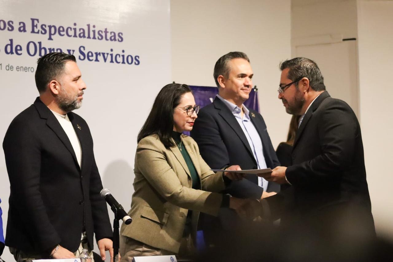 Impulsan profesionalización del servicio público con certificación en Ingeniería de Costos de Obra y Servicios