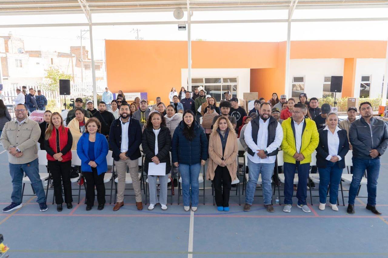 Apoyan a comerciantes para fortalecer el comercio local