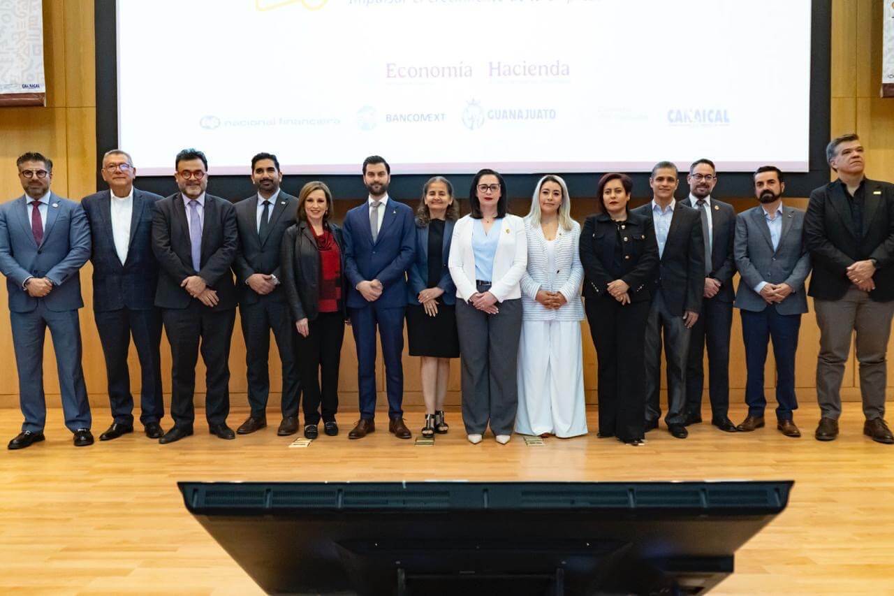 Realizan Feria del Financiamiento para el sector calzado 