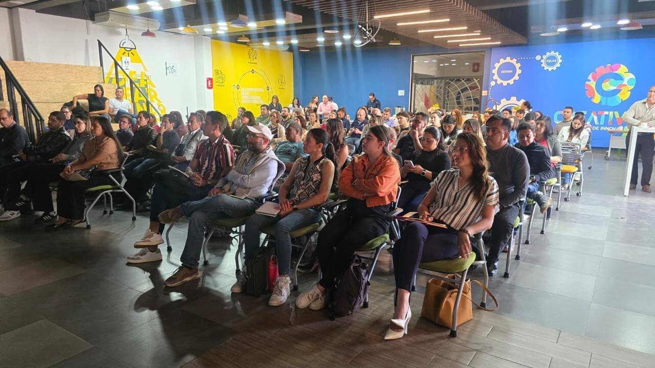 COFOCE impulsa ‘Emprende, Conecta y Vende’