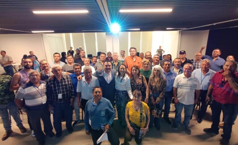 Ofrecen alternativas financieras a concesionarios de taxis en Guanajuato