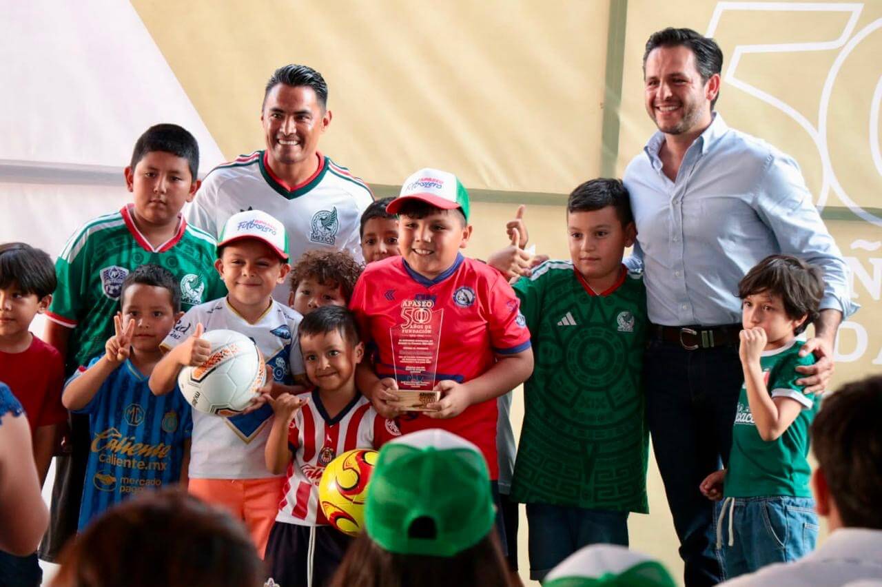 Presentan Academia de Fútbol ‘Gallito’ Vázquez en Apaseo el Grande