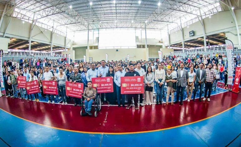 Invierte Alcalde sanmiguelense en talento joven