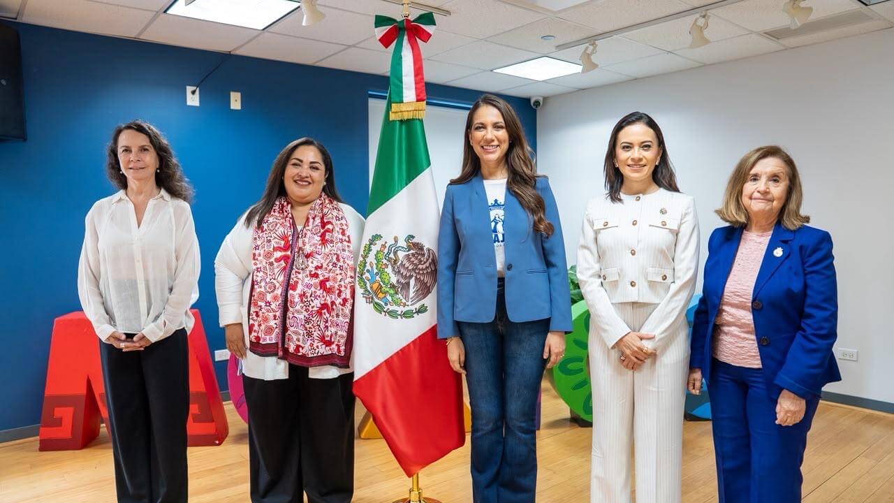 Realiza Gobernadora gira de atención a personas migrantesen Chicago