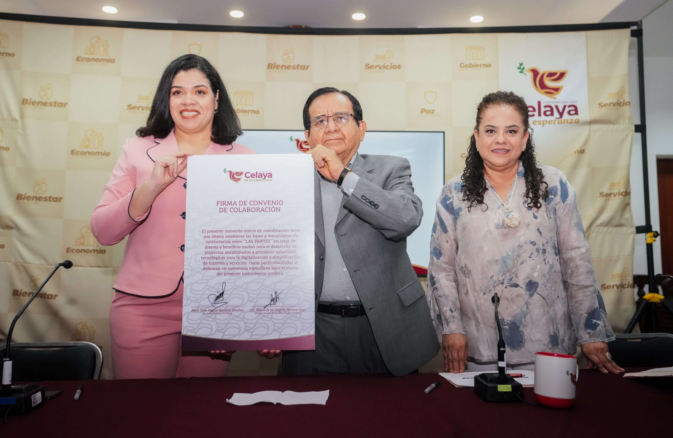 Firman convenio para simplificar trámites burocráticos
