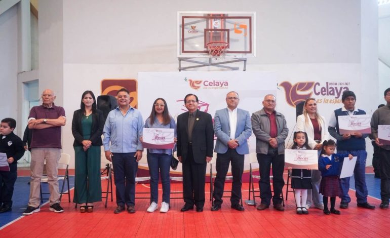 Comienza la entrega de becas “Paz y Bienestar” para 3,799 estudiantes de Celaya