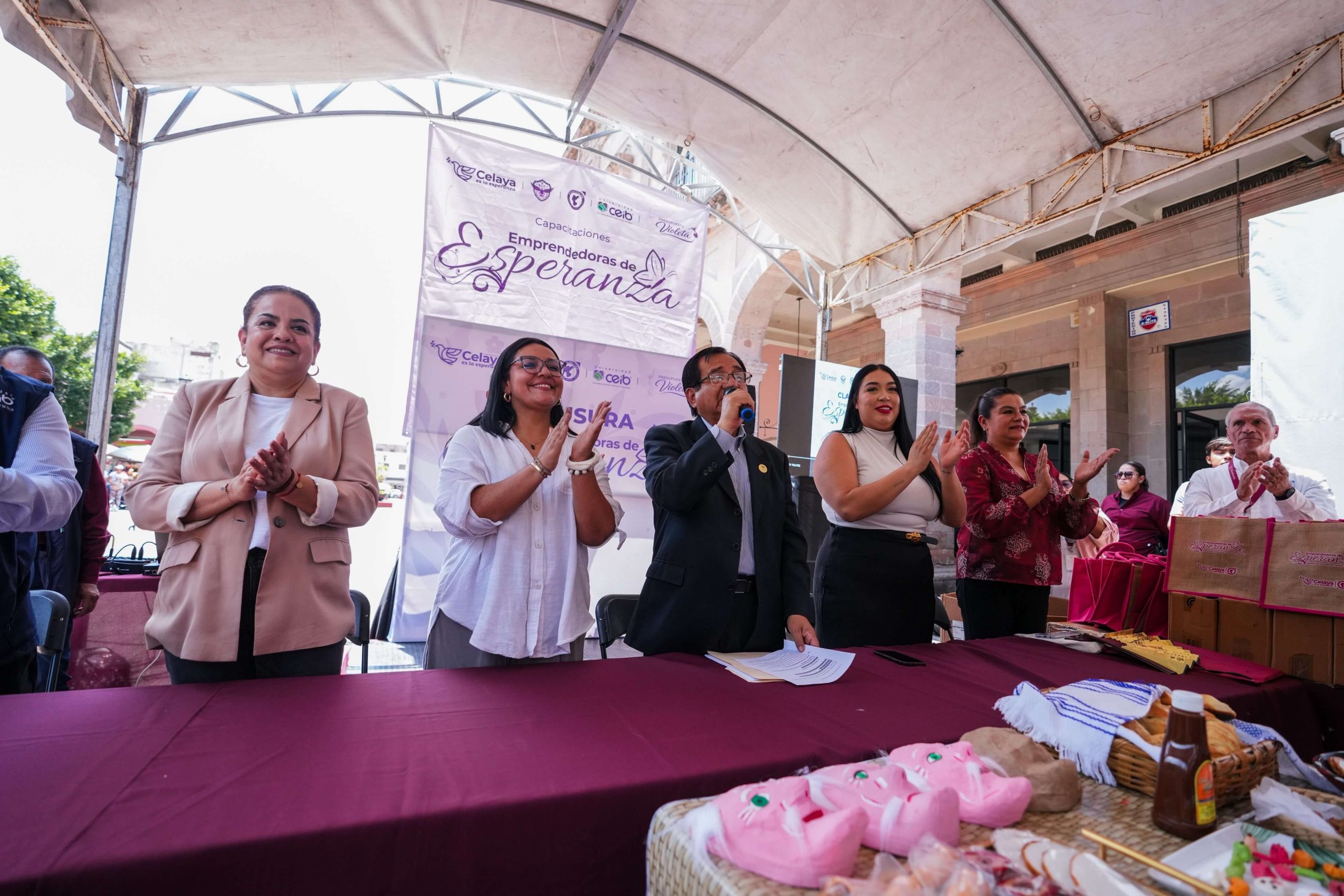 70 mujeres concluyen el Programa de Capacitación “Emprendedoras de Esperanza”