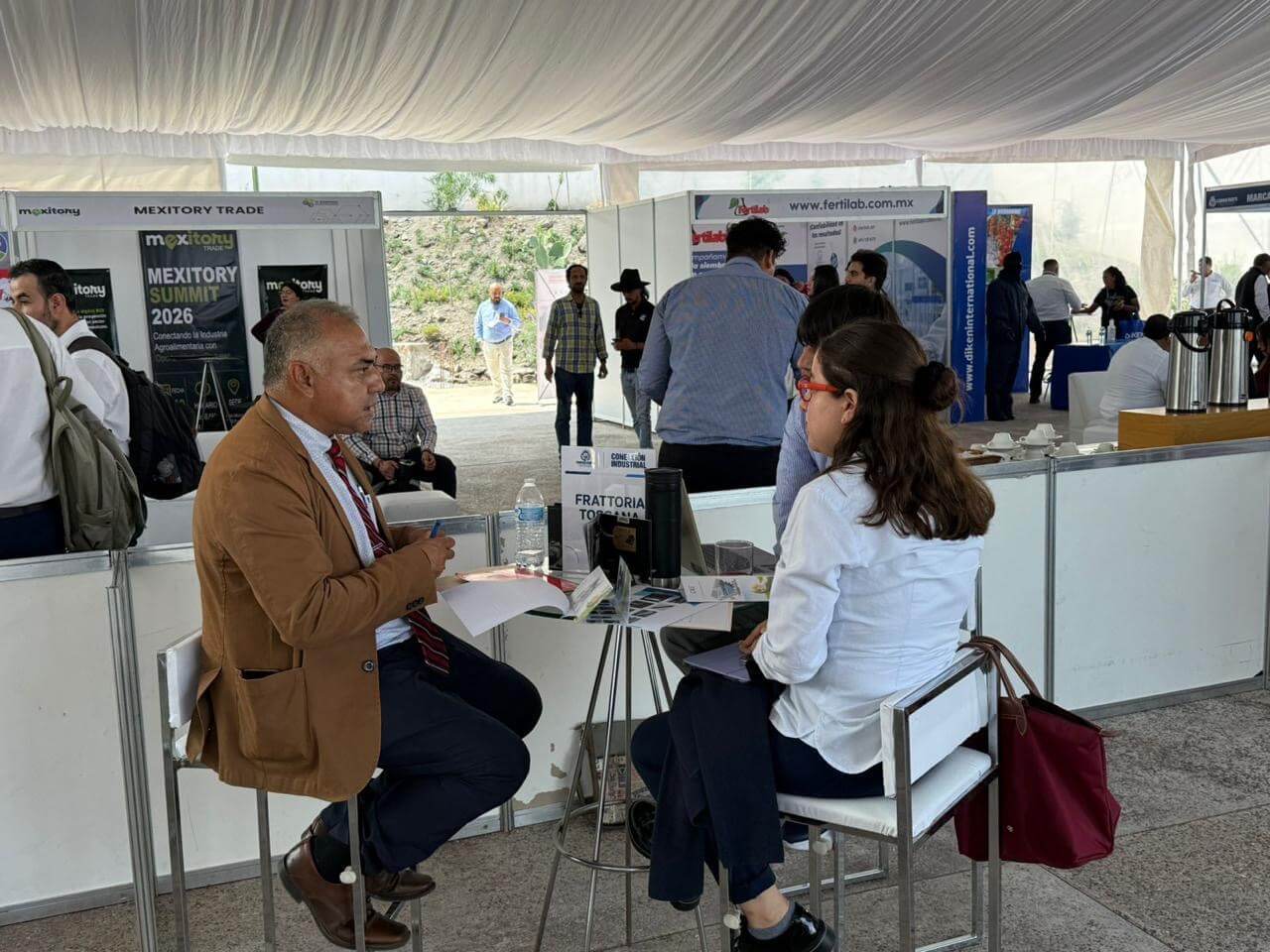 Vinculan a 54 empresas con grandes compradoras del sector agroalimentario