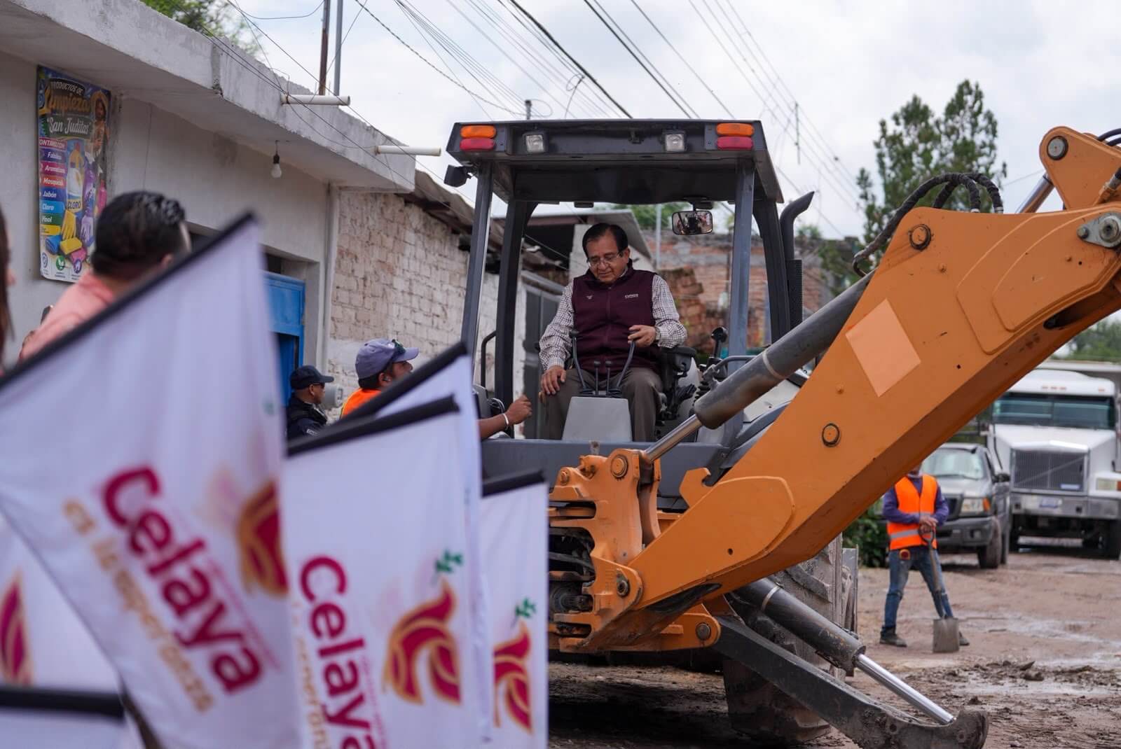 Inician obras de pavimentación en cuatro colonias de Celaya