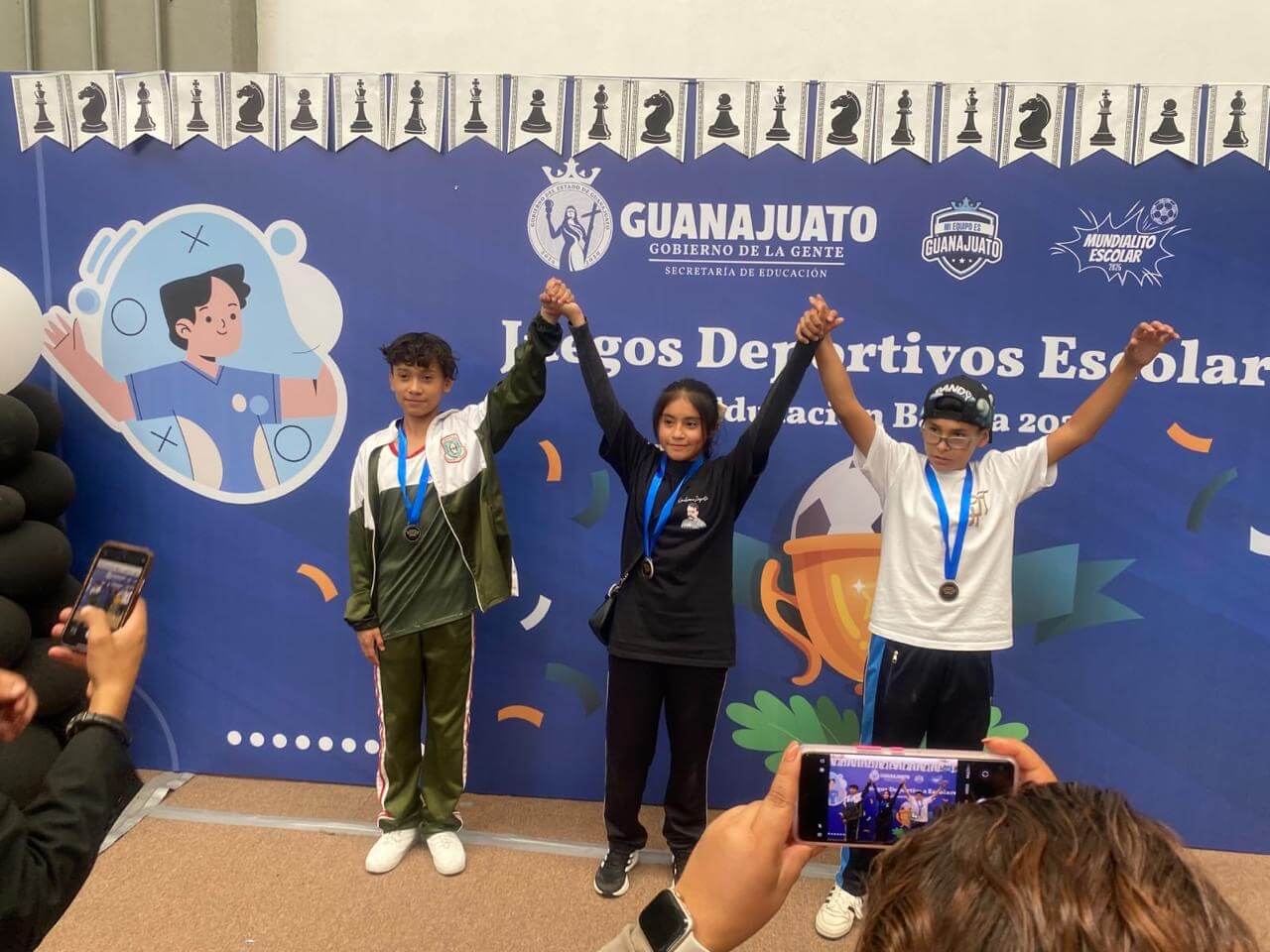 Alumnos de San Pedro Tenango representarán a México en Mundial de Léxico en Playa del Carmen